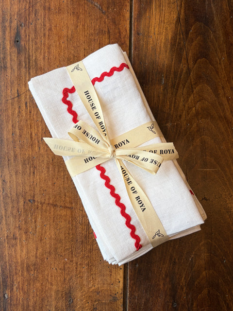 Ric Rac White with Red Napkins - Set of 4