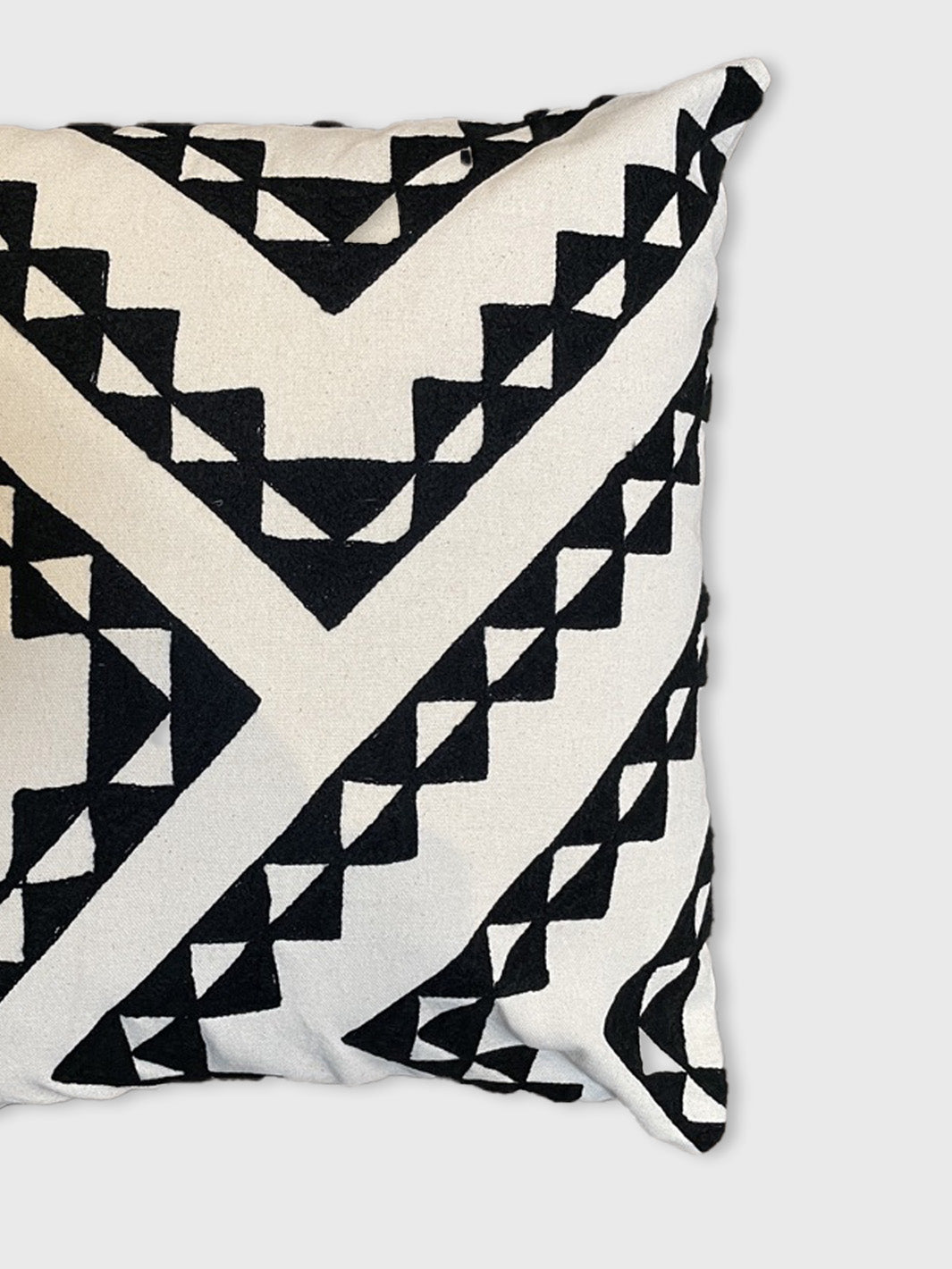 Zig Zag Aari Cushion Cover - Black & White