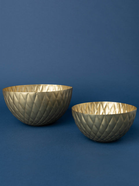 Criss Cross Brass Bowls - House of Roya