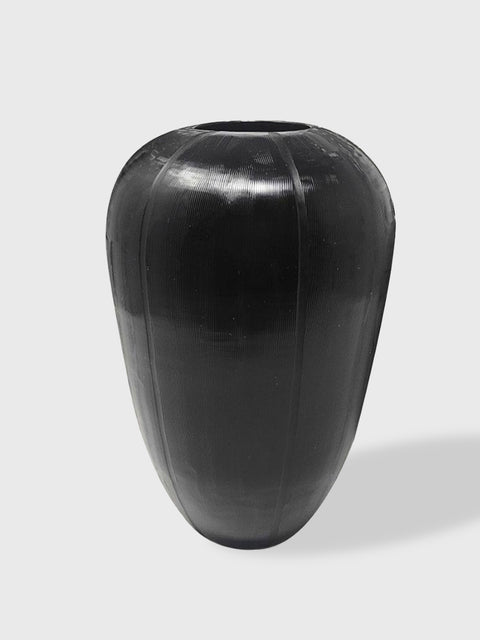 Black Tall Vase with Cross Cut Pattern - House of Roya