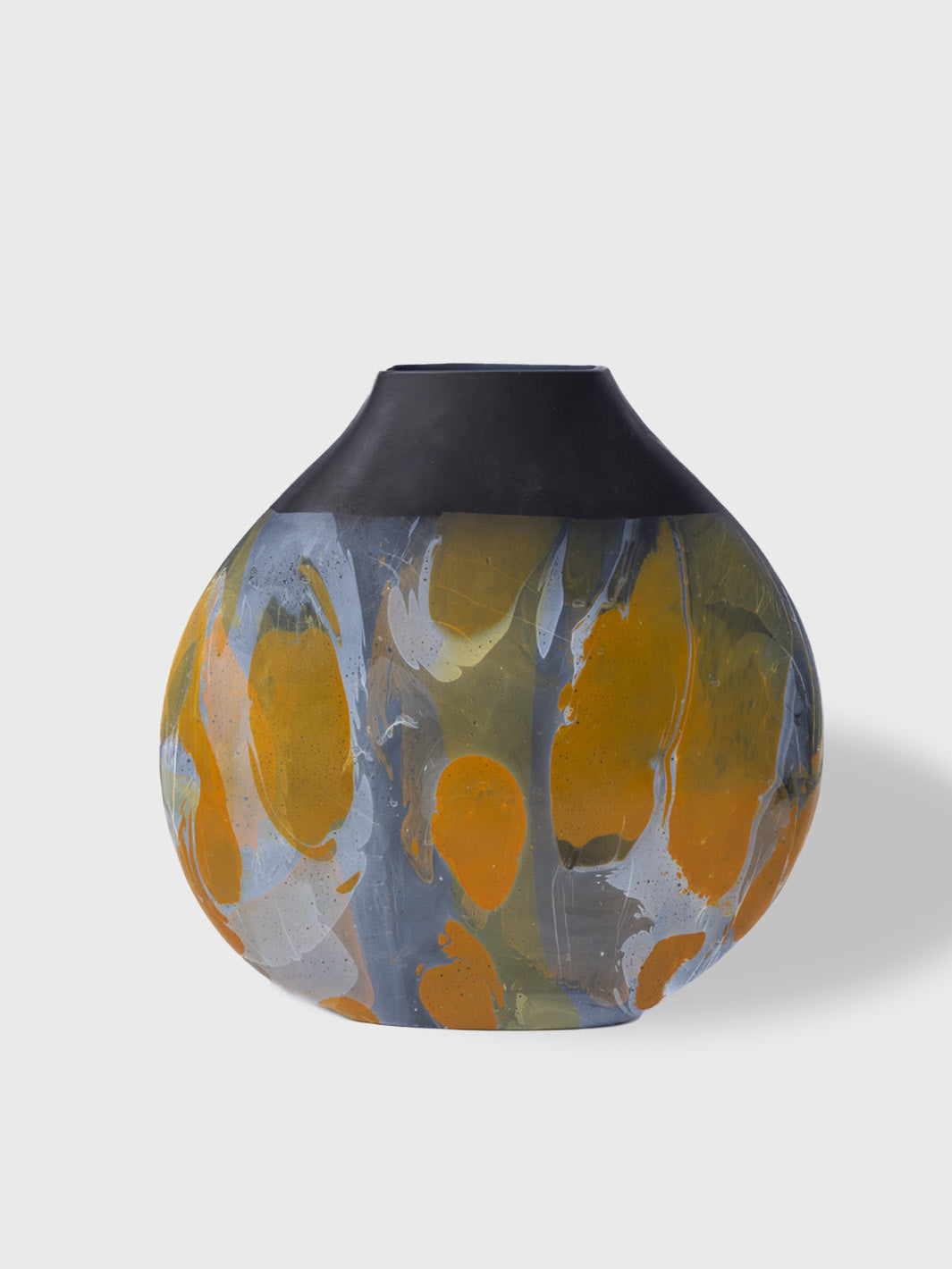 0215-Fluid Motion Vase