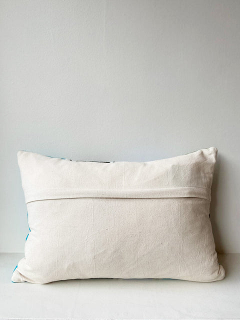 Ocean’s Breeze Textured Cushion Cover - House of Roya
