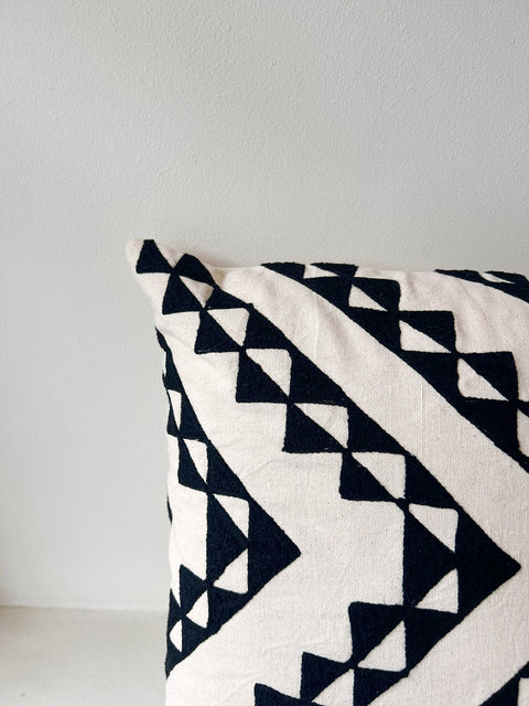 Zig Zag Mono Cushion Cover - House of Roya
