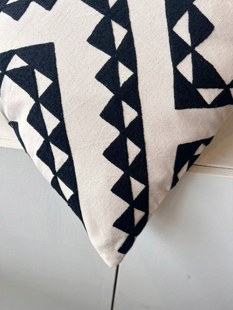Zig Zag Mono Cushion Cover - House of Roya