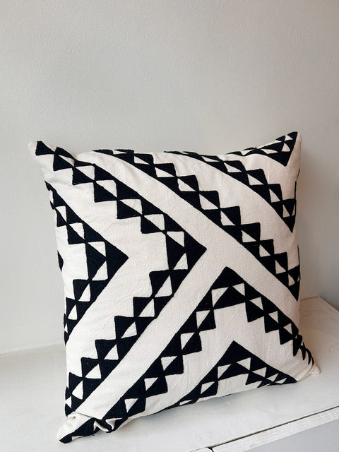 Zig Zag Mono Cushion Cover - House of Roya